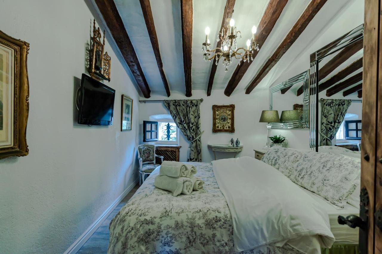 Masia Mimosa Darnius Exteriér fotografie
