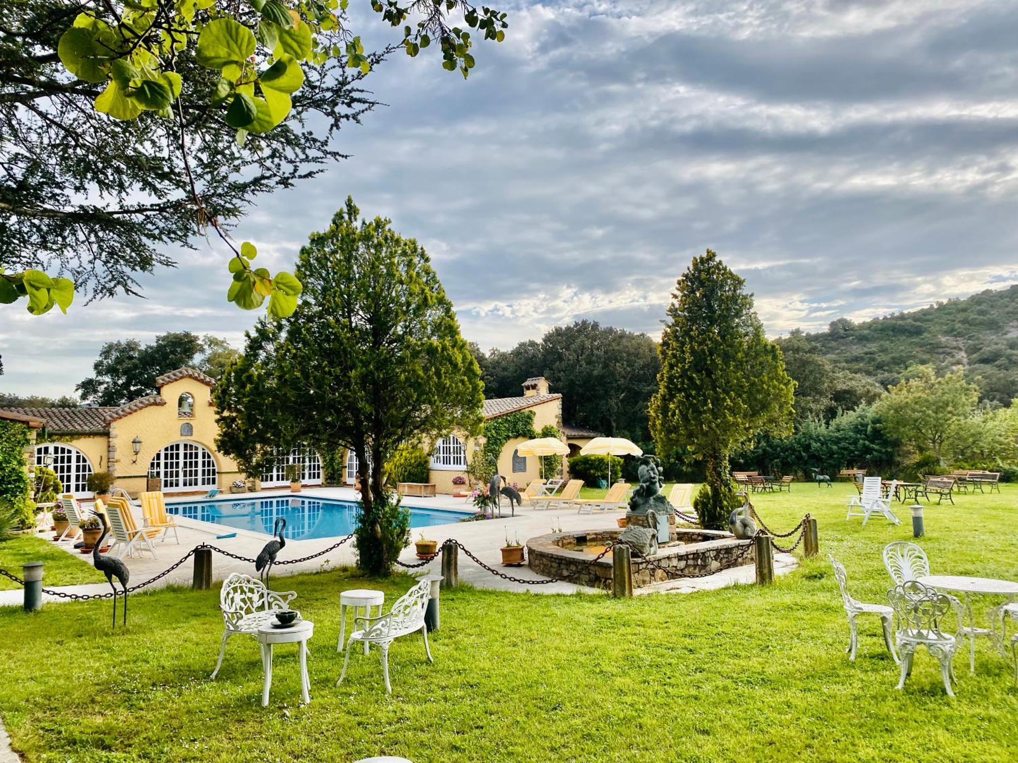 Masia Mimosa Darnius Exteriér fotografie