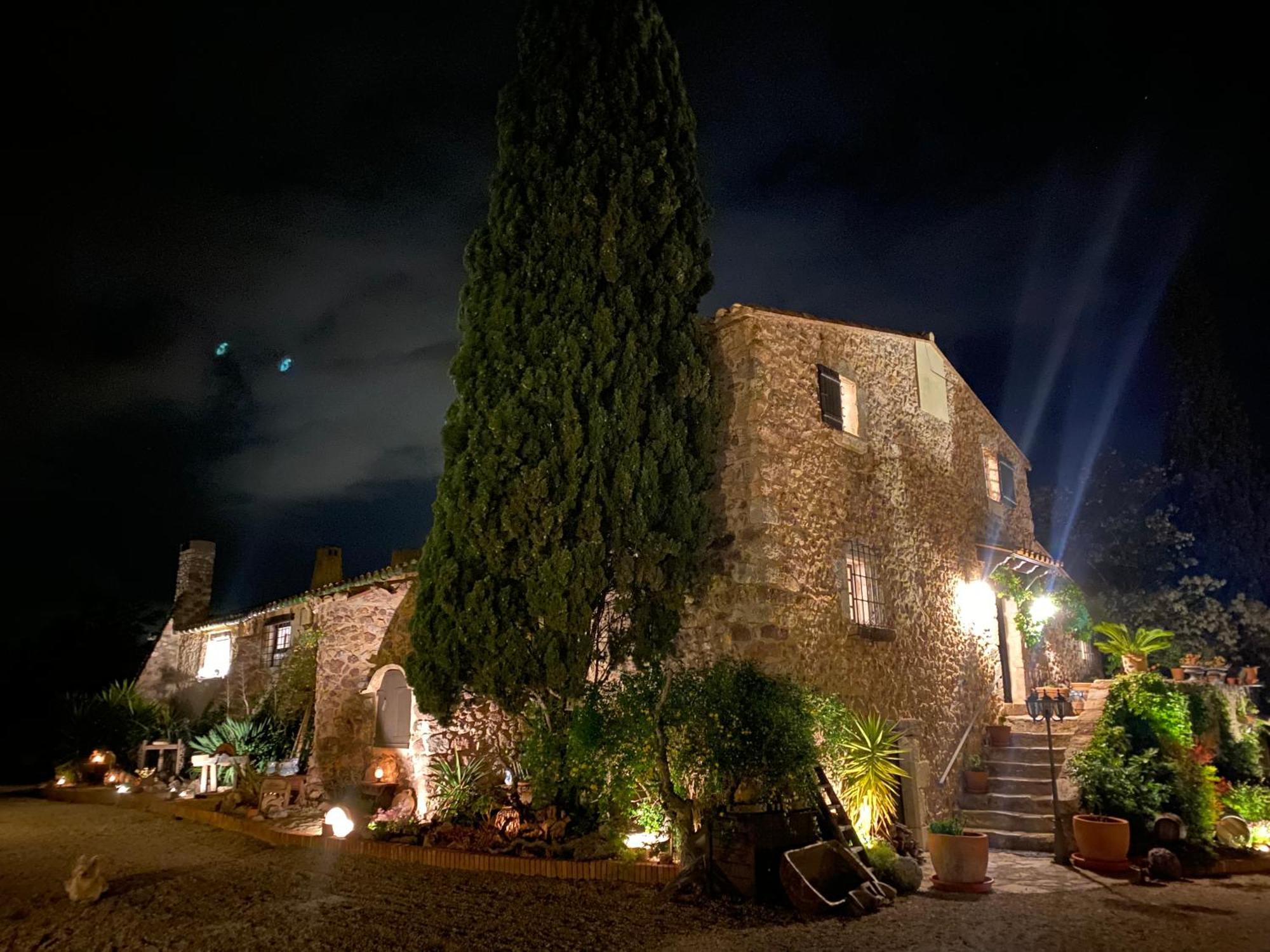 Masia Mimosa Darnius Exteriér fotografie