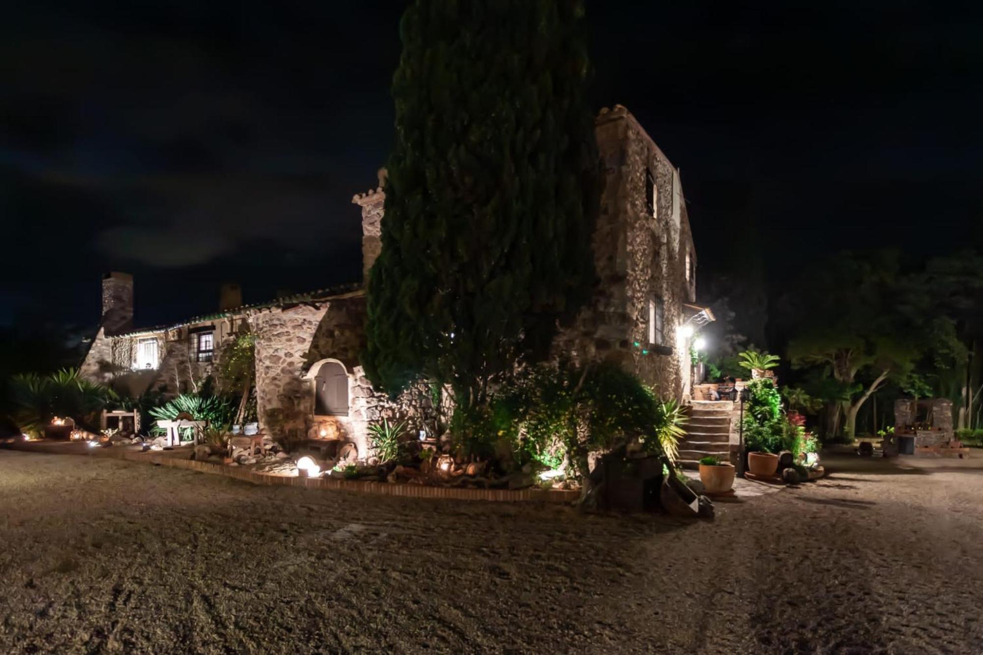 Masia Mimosa Darnius Exteriér fotografie